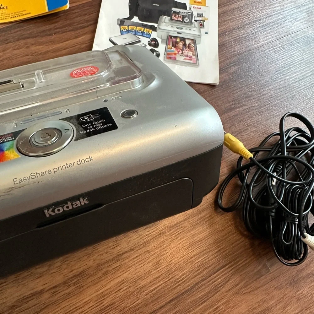 VTG Kodak EasyShare Printer Dock & Accessories